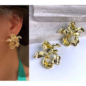 NEW~ Anthropologie Gold Iris Flower Earrings